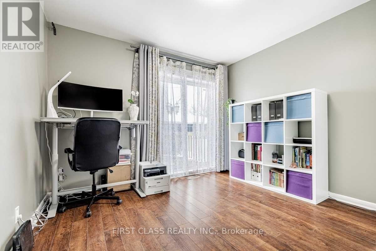 Main Fl - 260 Taylor Mills Drive N, Richmond Hill, Ontario  L4C 2T7 - Photo 11 - N13715716
