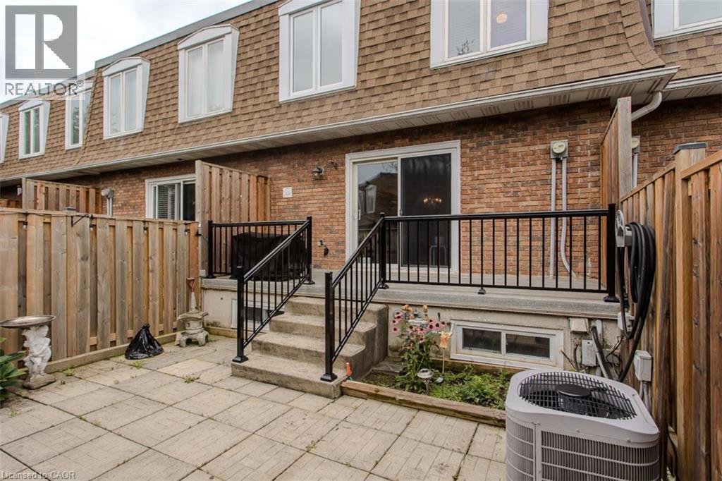 1526 Westminster Place, Burlington, Ontario  L7P 2B5 - Photo 28 - 40858531