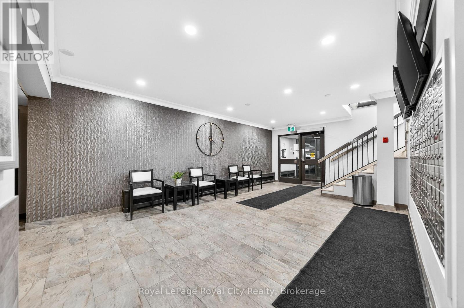 206 - 19 Woodlawn Road E, Guelph, Ontario  N1H 7B1 - Photo 2 - X13715776
