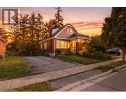 26 ABIGAIL Avenue, Brantford, Ontario