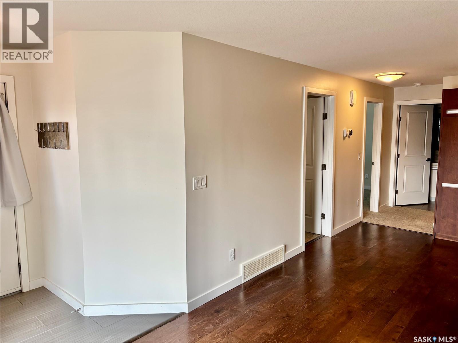 121 2315 Mcclocklin Road, Saskatoon, Saskatchewan  S7R 0K8 - Photo 5 - SK043194