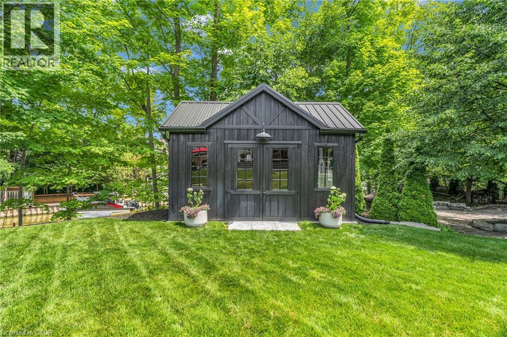 85 Gill Road, Grand Bend, Ontario  N0M 1T0 - Photo 41 - 40845211