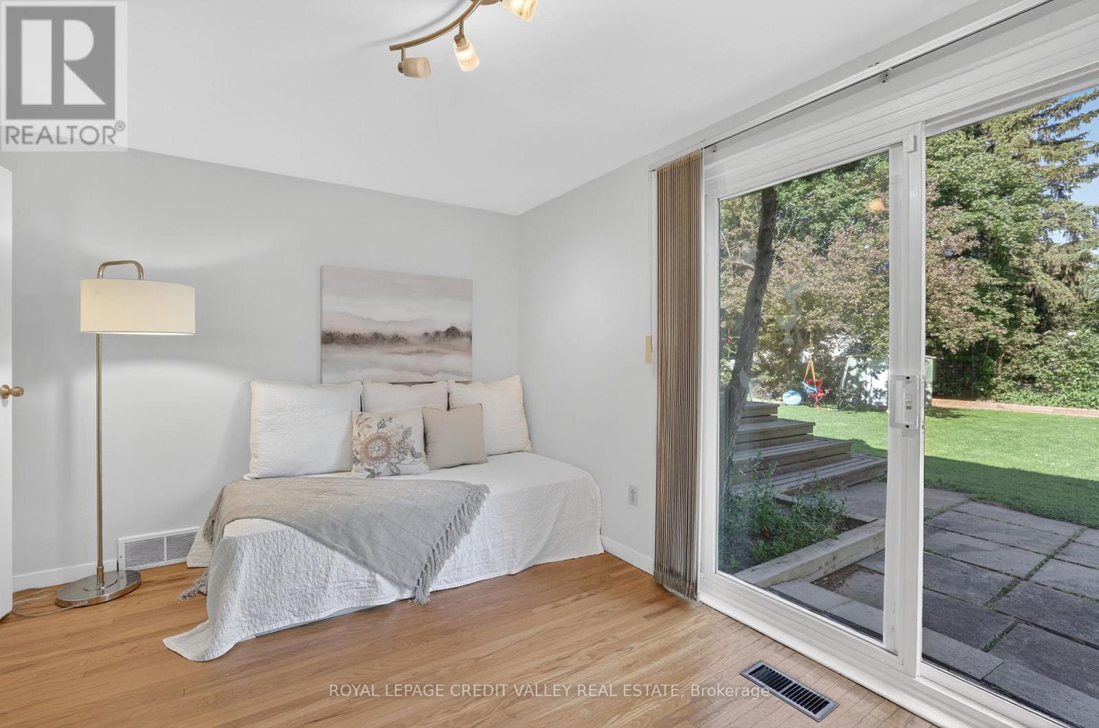 32 Farmington Drive, Brampton, Ontario  L6W 2V2 - Photo 24 - W13715714