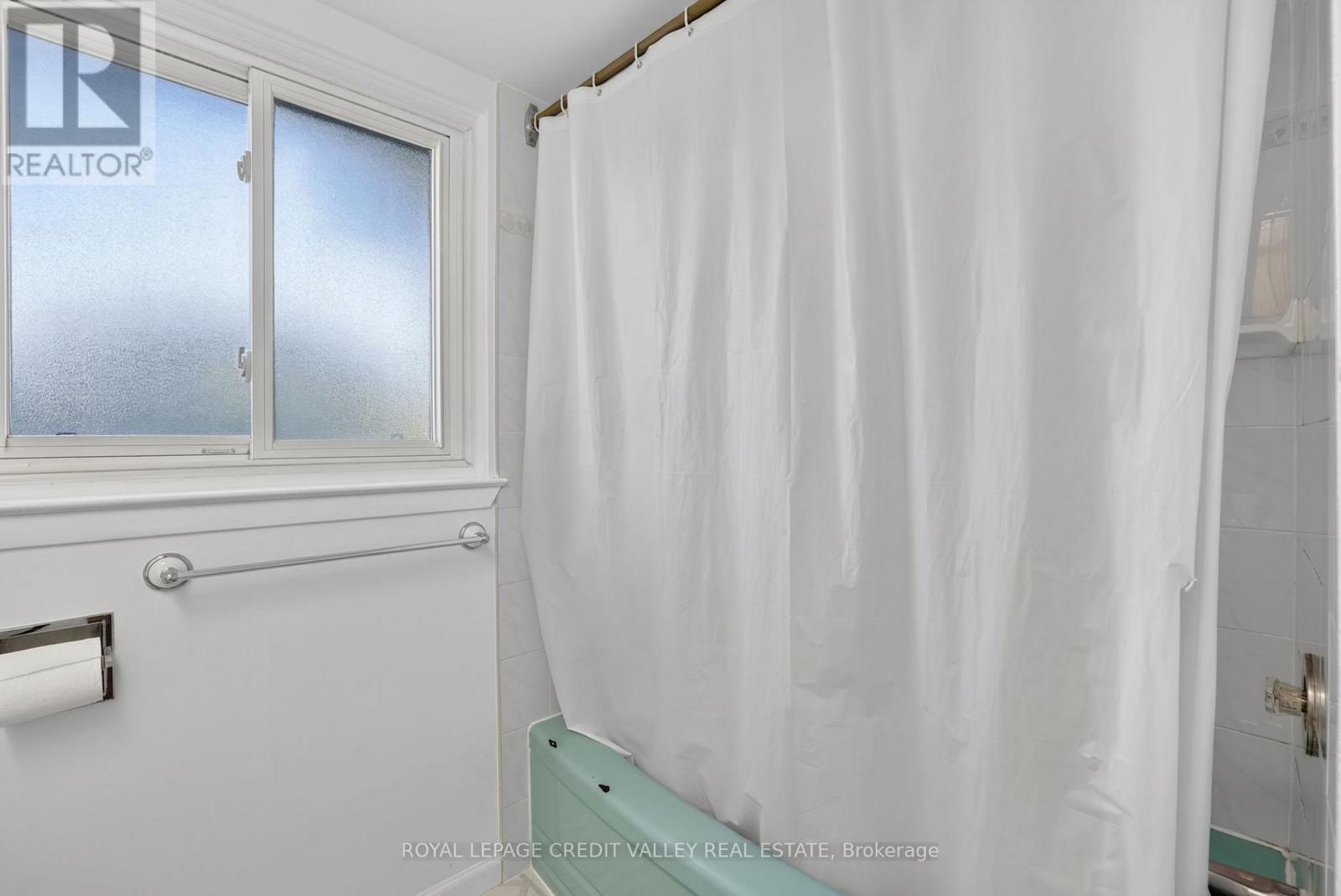 32 Farmington Drive, Brampton, Ontario  L6W 2V2 - Photo 32 - W13715714