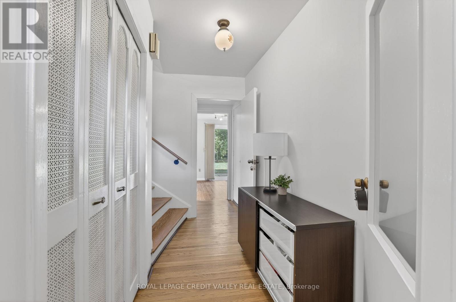 32 Farmington Drive, Brampton, Ontario  L6W 2V2 - Photo 6 - W13715714