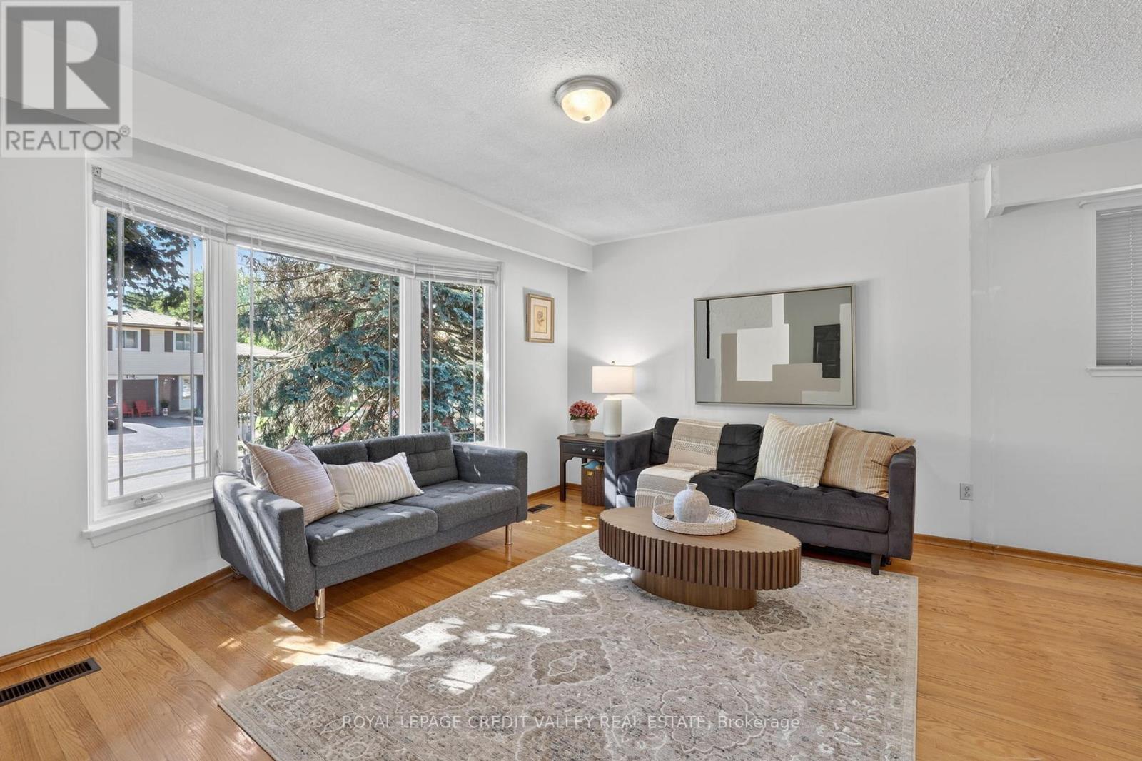 32 Farmington Drive, Brampton, Ontario  L6W 2V2 - Photo 9 - W13715714