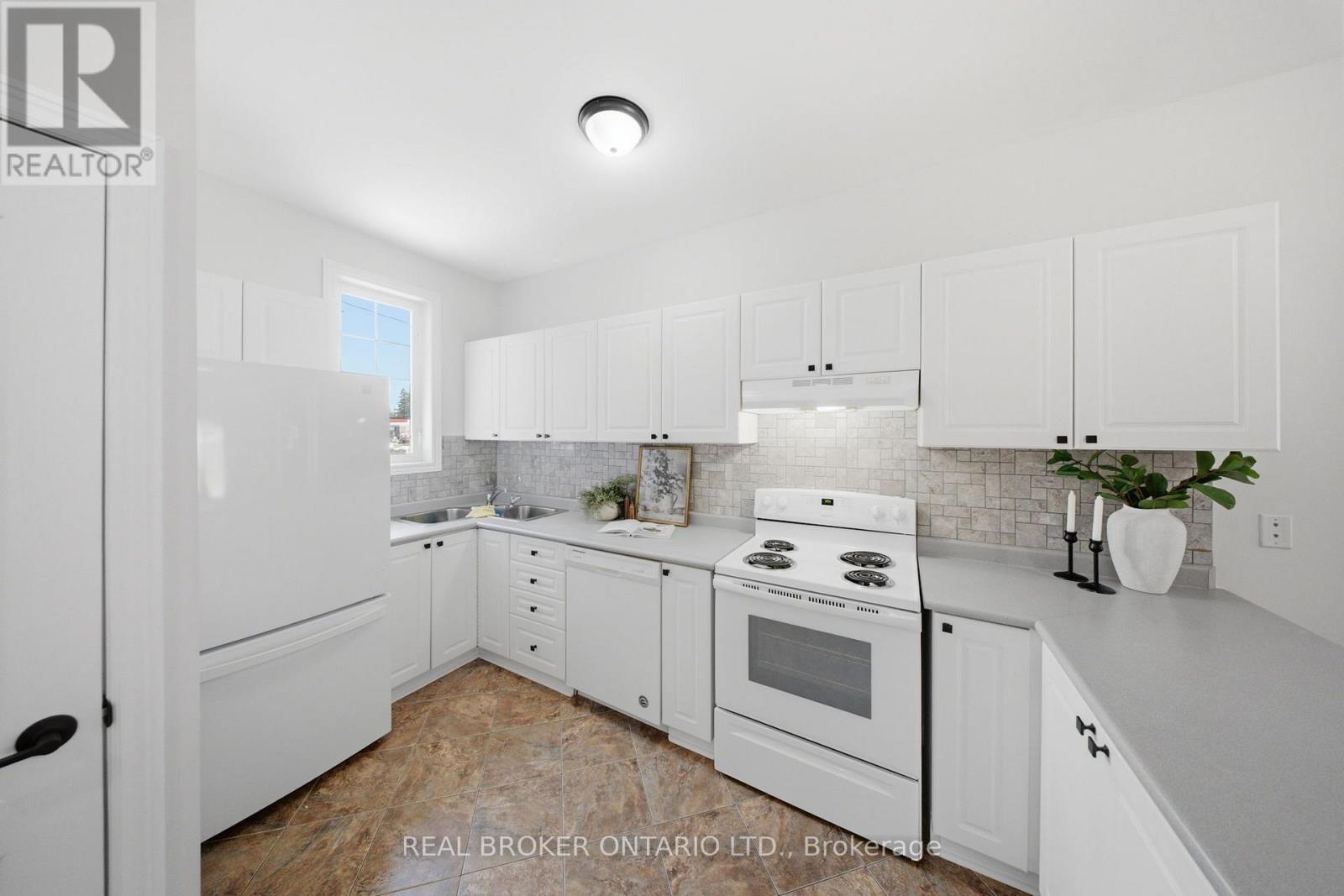 5 John Harvey Street, Uxbridge, Ontario  L9P 1C3 - Photo 10 - N13602496