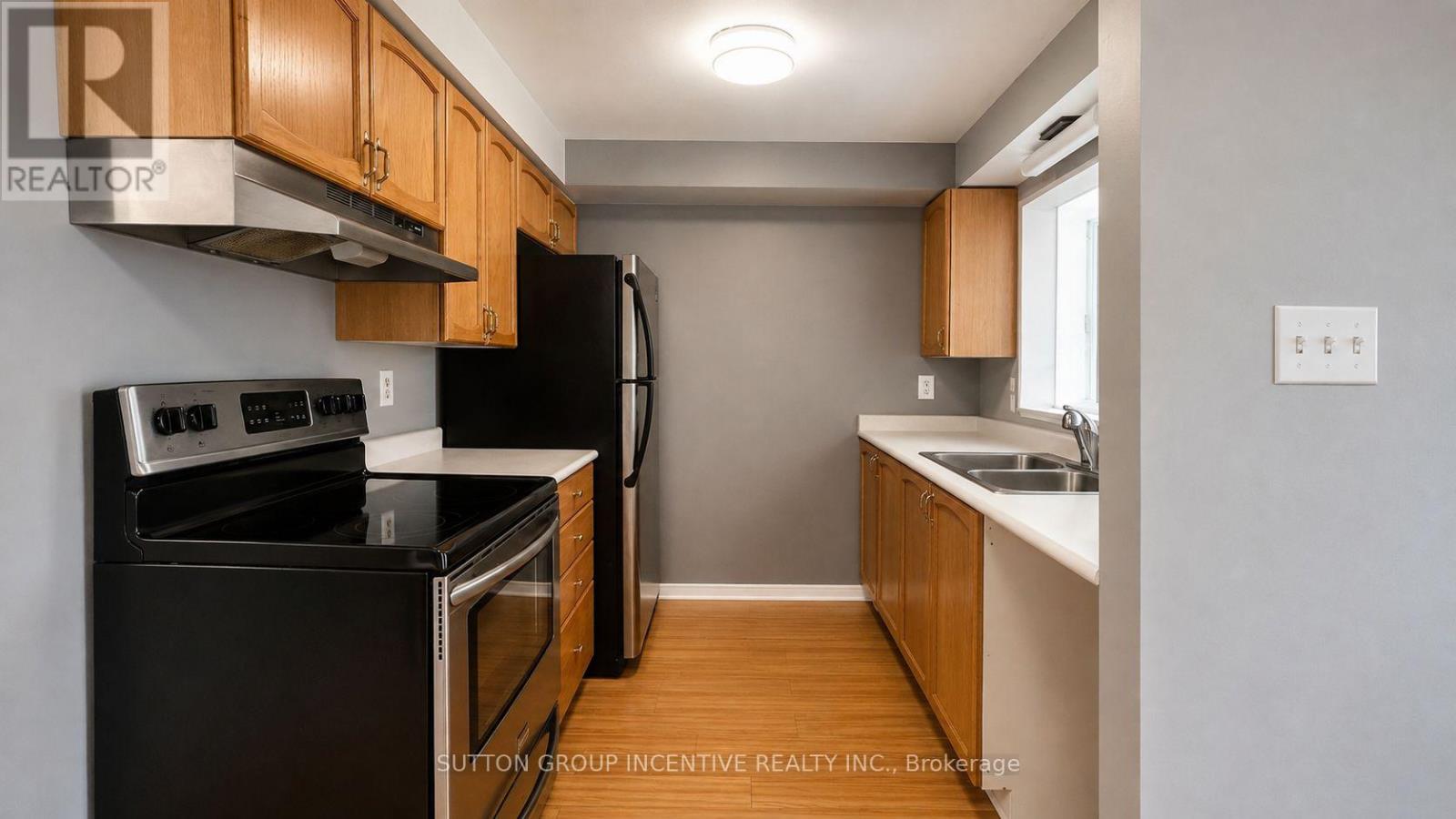 25 Lions Gate Boulevard, Barrie, Ontario  L4M 7E3 - Photo 6 - S13664570