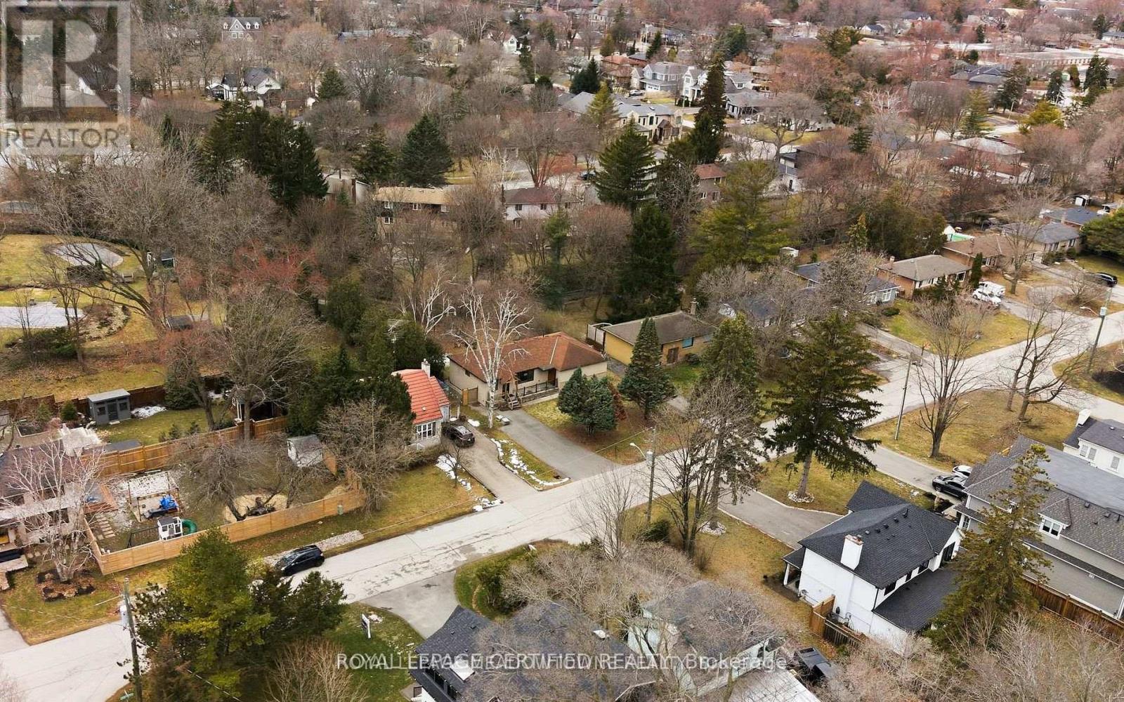 208 Glen Oak Drive, Oakville, Ontario  L6K 2J2 - Photo 49 - W13678372