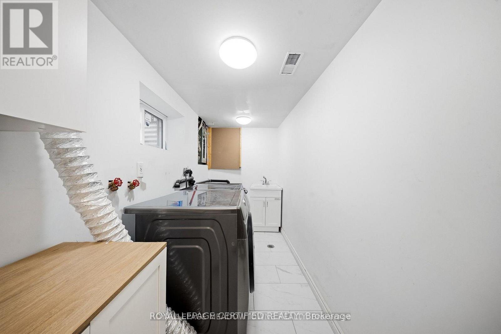 208 Glen Oak Drive, Oakville, Ontario  L6K 2J2 - Photo 41 - W13678372