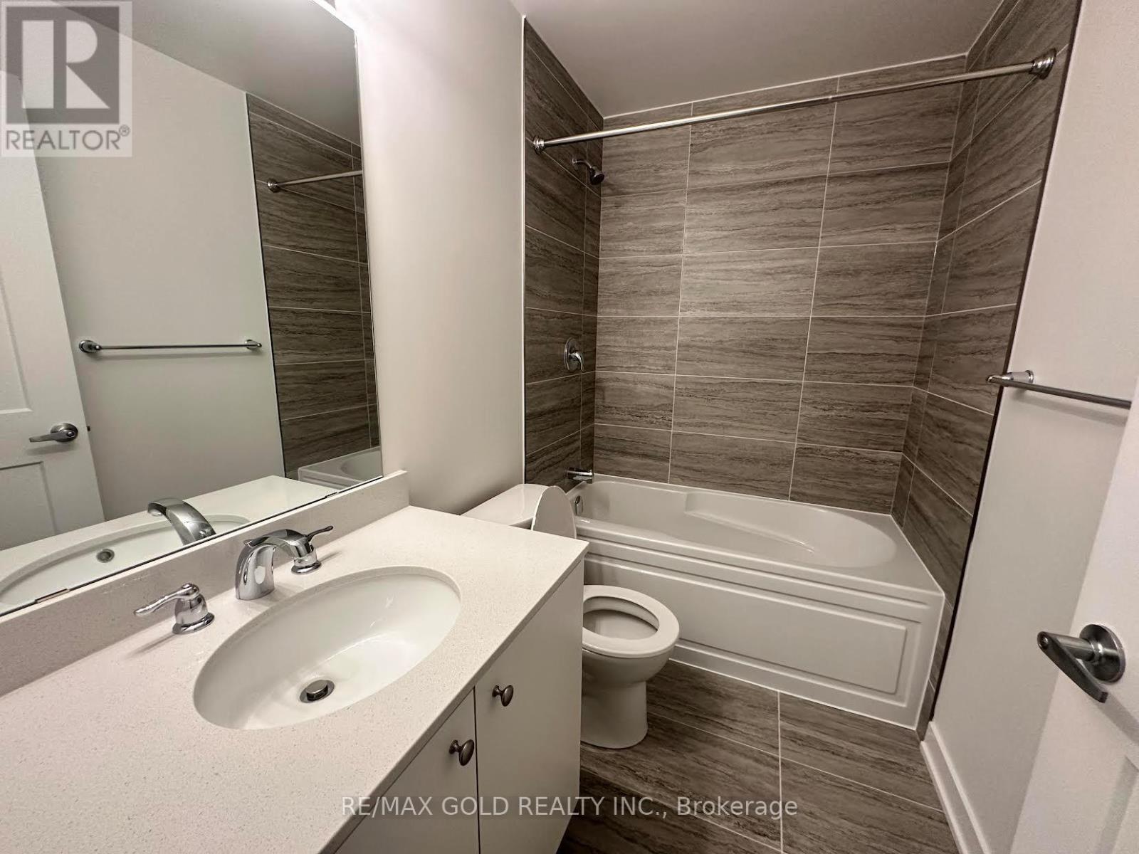 501 - 312 Erb Street, Waterloo, Ontario  N2L 1W3 - Photo 12 - X13715750