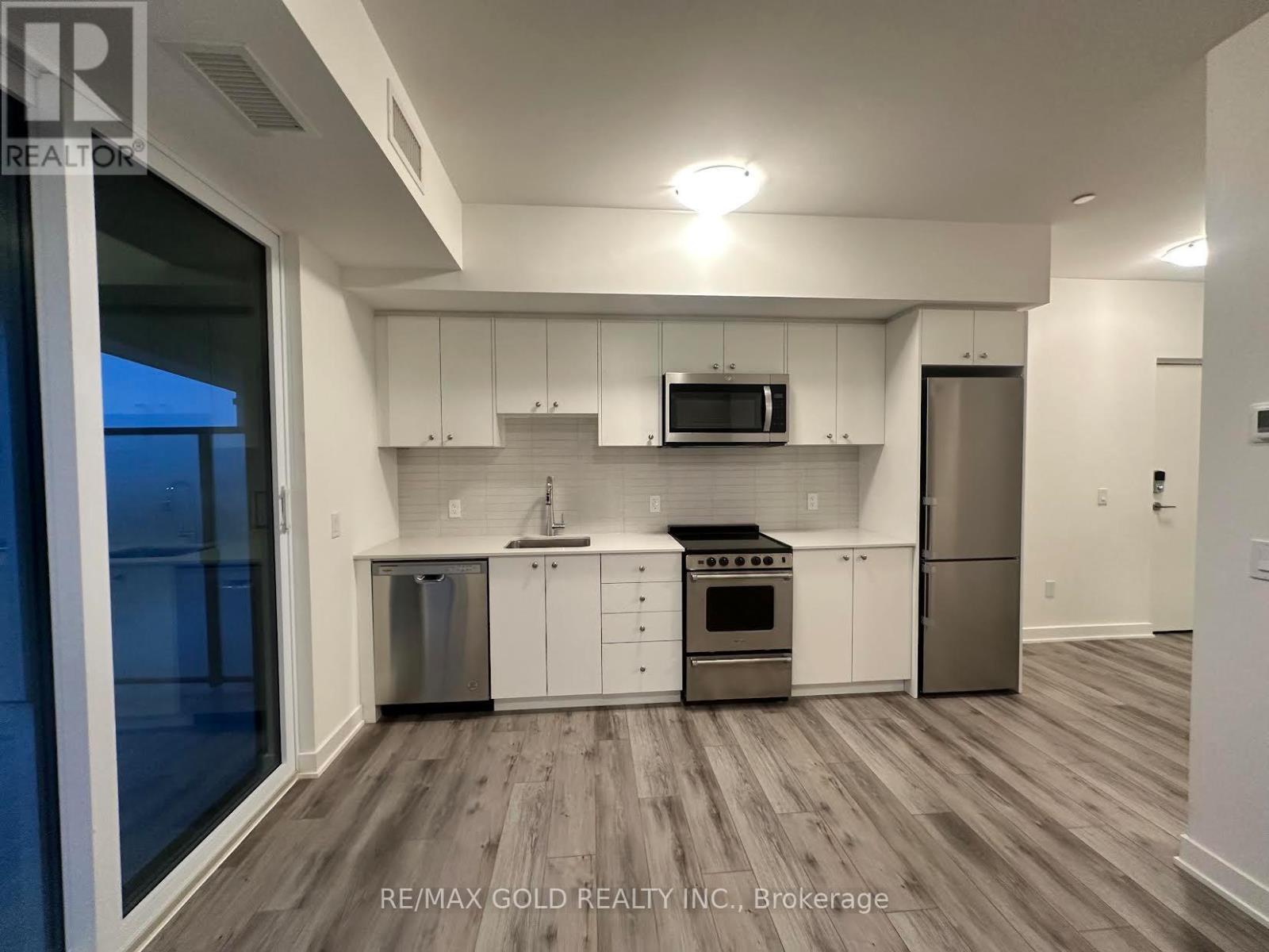 501 - 312 Erb Street, Waterloo, Ontario  N2L 1W3 - Photo 8 - X13715750