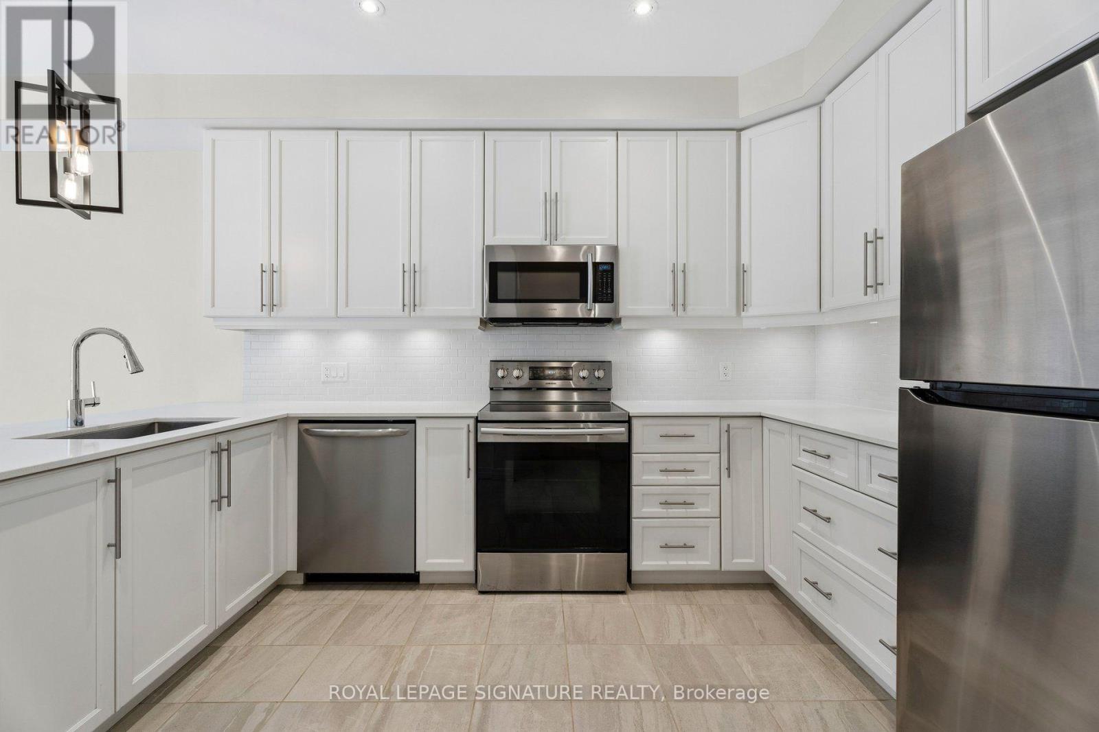 112 - 30 Times Square Boulevard, Hamilton, Ontario  L8J 0L4 - Photo 11 - X13715774