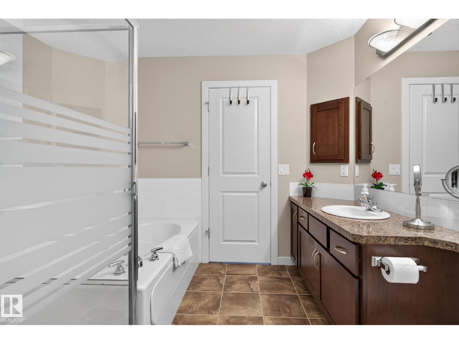 #91 7293 South Terwillegar Dr NW, Edmonton, Alberta  T6R 0N5 - Photo 12 - E4494226
