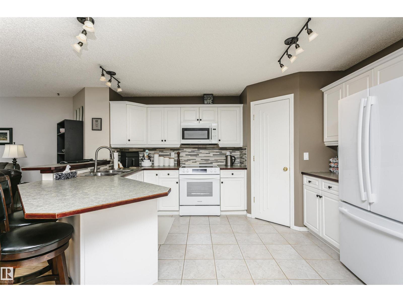 #22 11717 9b Av NW, Edmonton, Alberta  T6J 7B7 - Photo 10 - E4505518