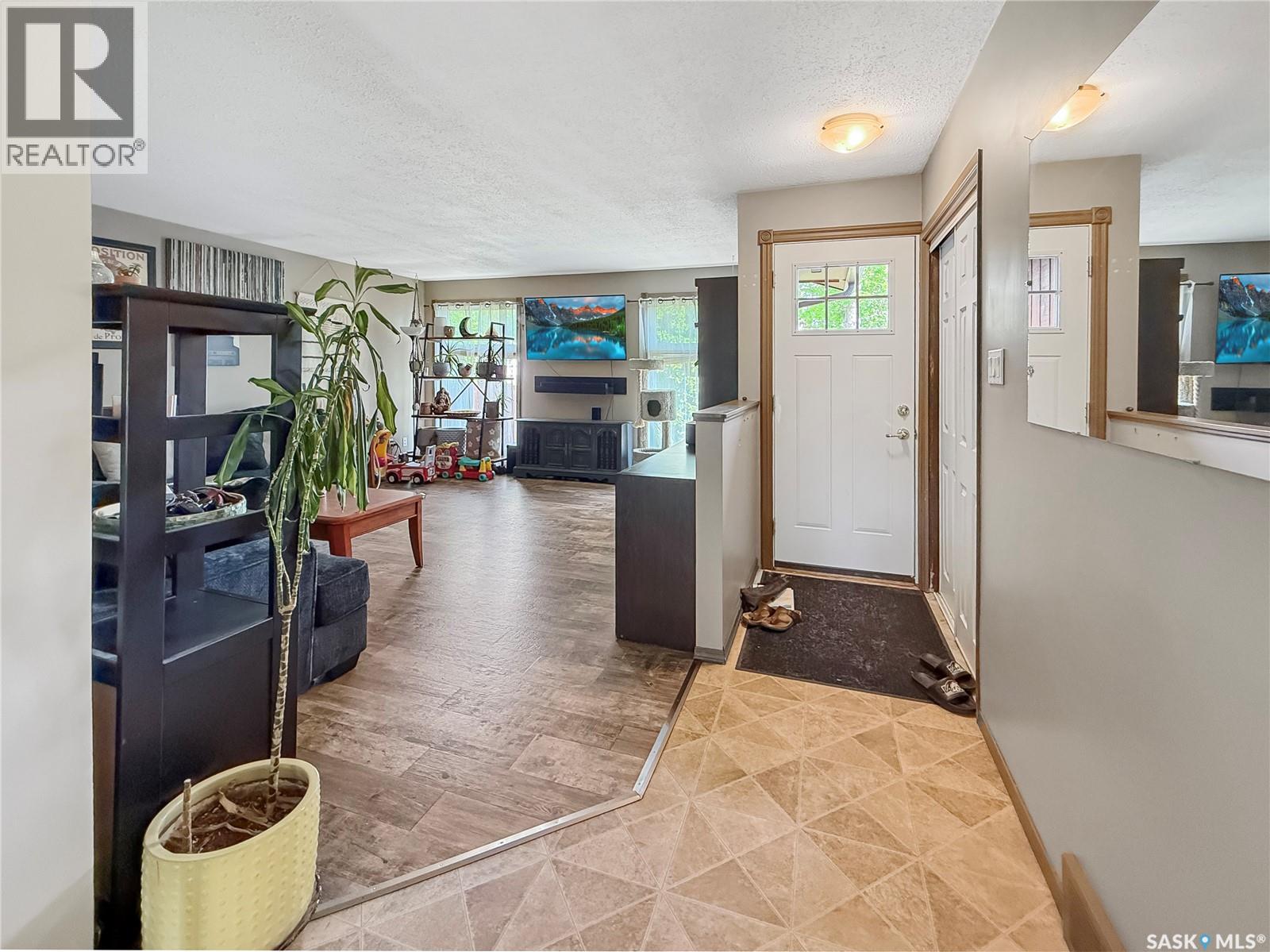 1801 Centennial Crescent, North Battleford, Saskatchewan  S9A 3J2 - Photo 4 - SK046755