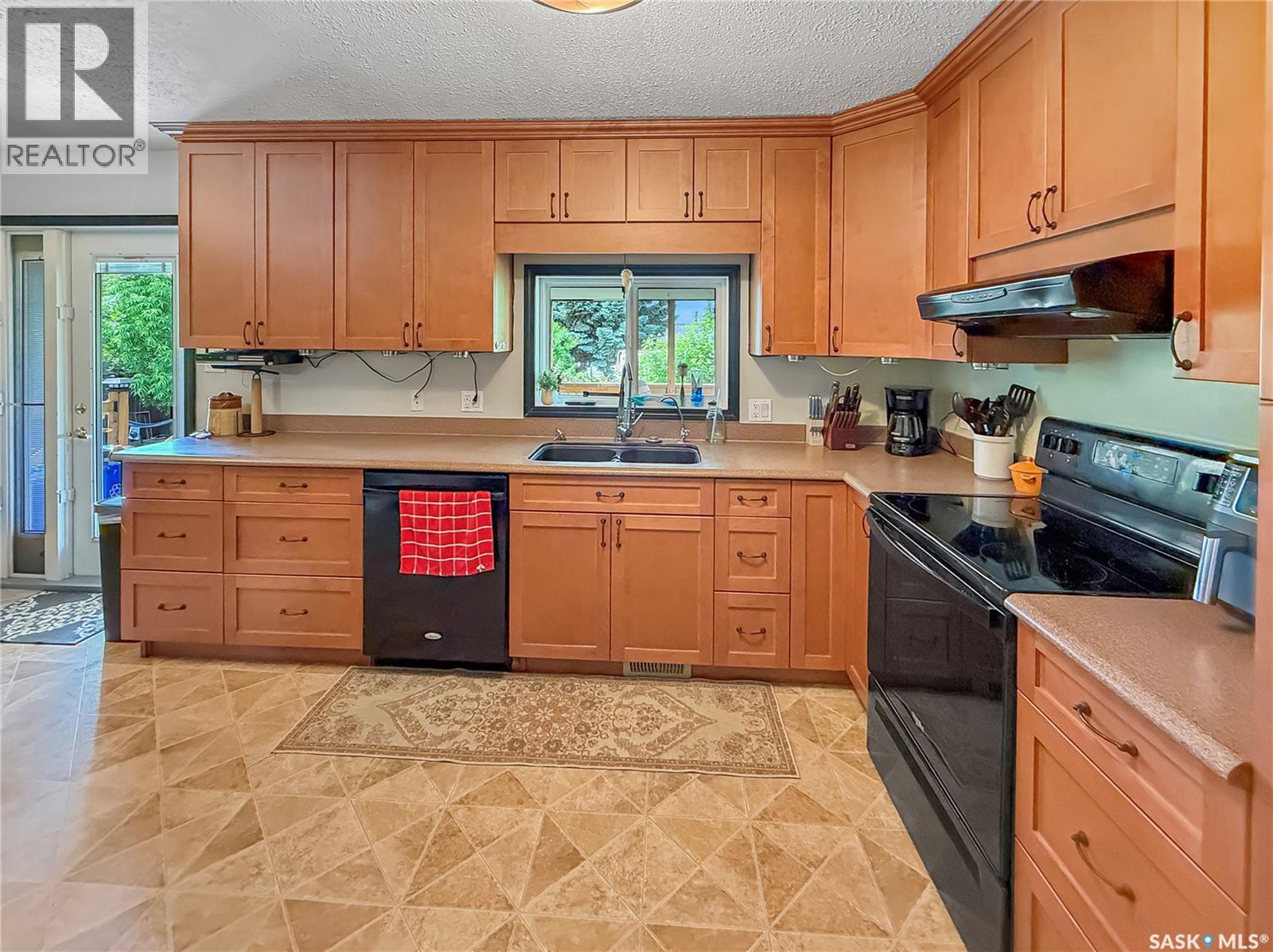 1801 Centennial Crescent, North Battleford, Saskatchewan  S9A 3J2 - Photo 8 - SK046755
