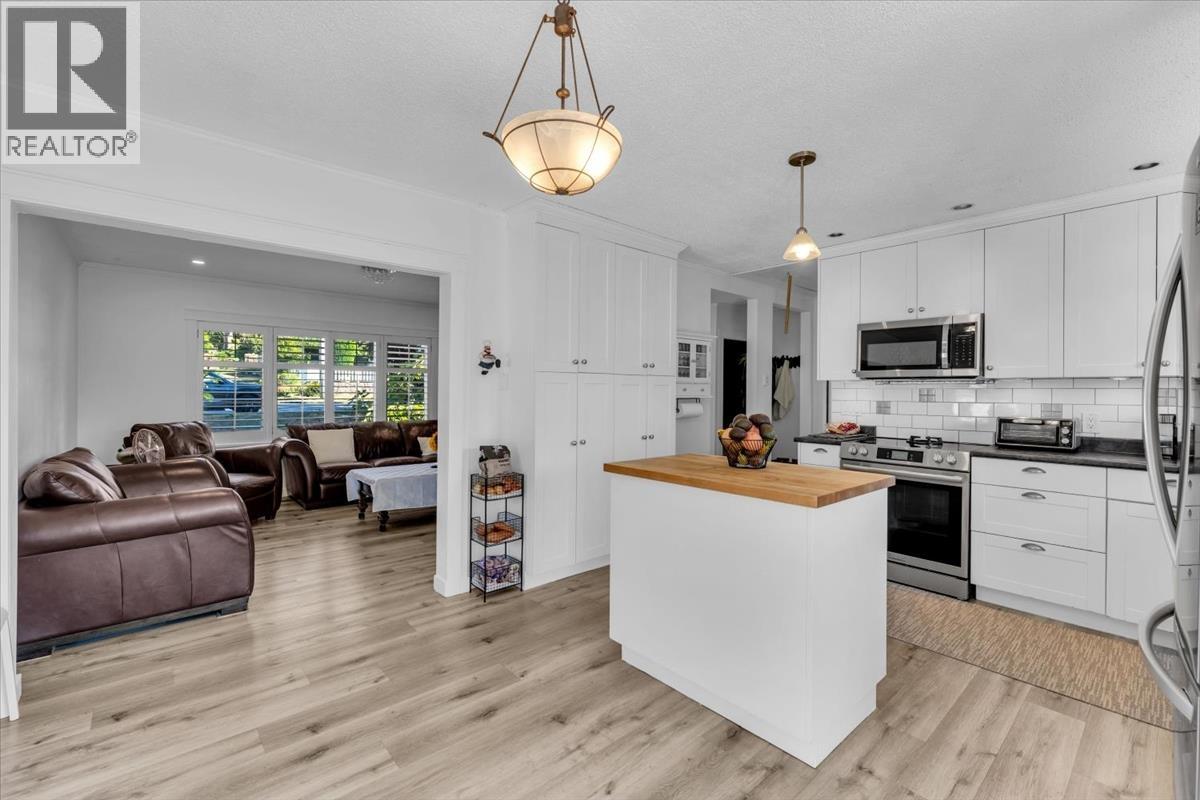 135 E 27 Street, North Vancouver, British Columbia  V7N 1B3 - Photo 6 - R3158957