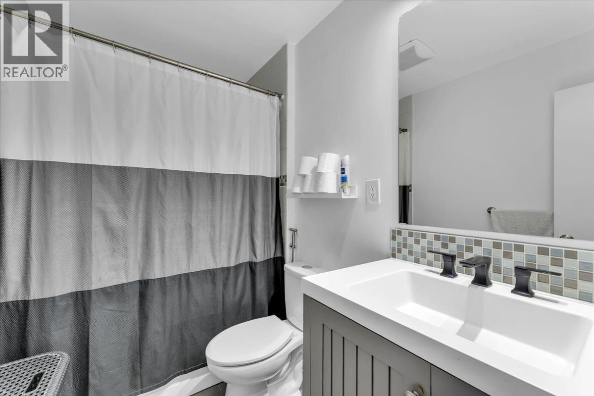 135 E 27 Street, North Vancouver, British Columbia  V7N 1B3 - Photo 15 - R3158957