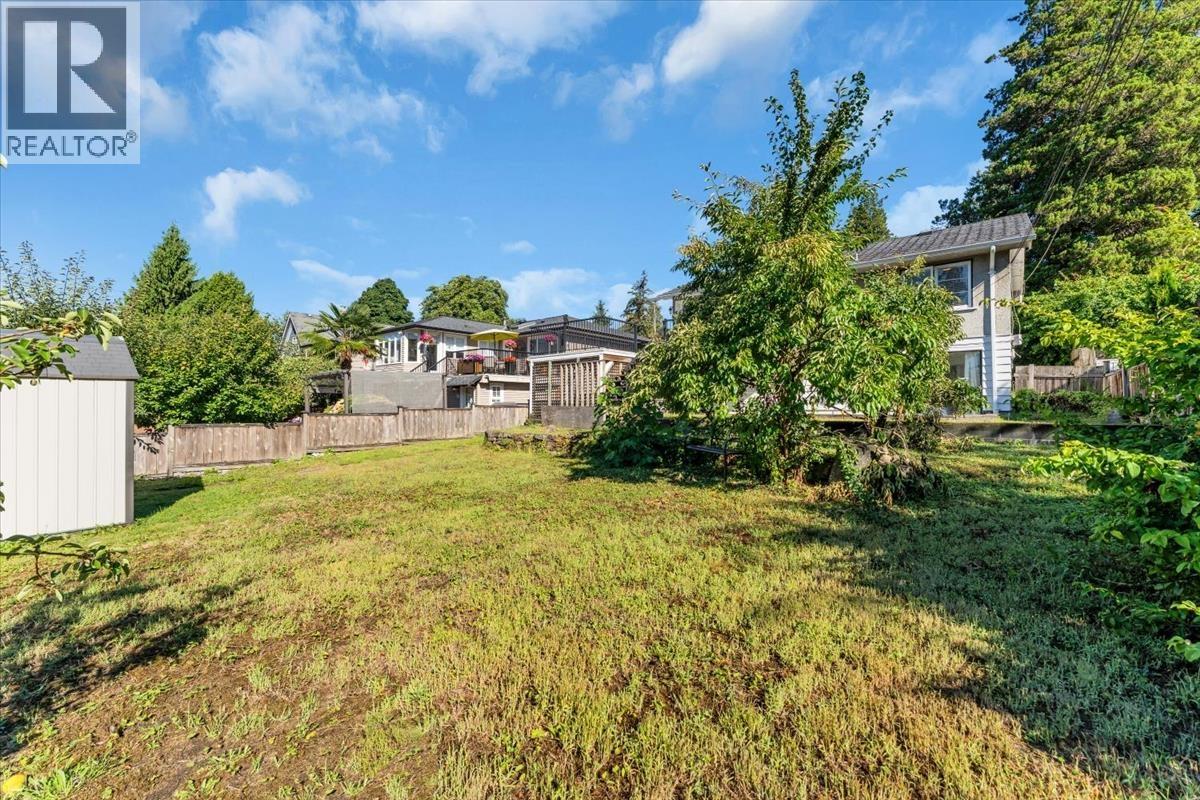 135 E 27 Street, North Vancouver, British Columbia  V7N 1B3 - Photo 25 - R3158957