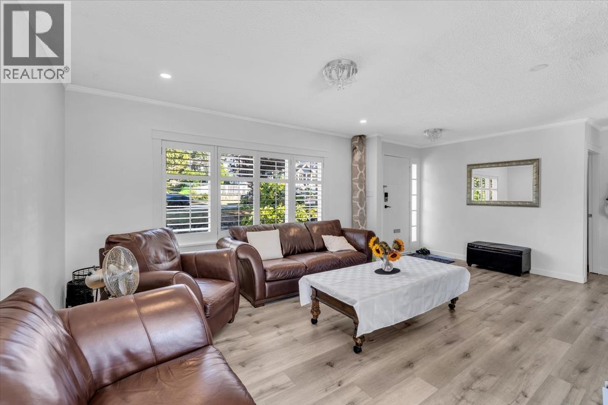 135 E 27 Street, North Vancouver, British Columbia  V7N 1B3 - Photo 5 - R3158957