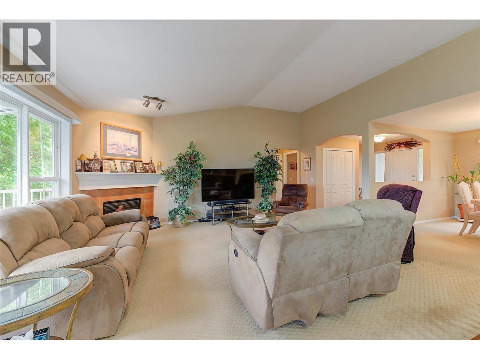 2281 Shannon Heights Court, West Kelowna, British Columbia  V4T 2V1 - Photo 19 - 10393377