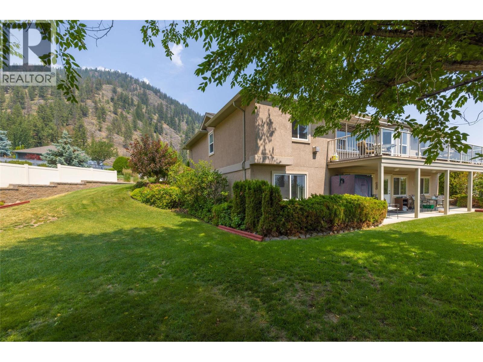 2281 Shannon Heights Court, West Kelowna, British Columbia  V4T 2V1 - Photo 55 - 10393377