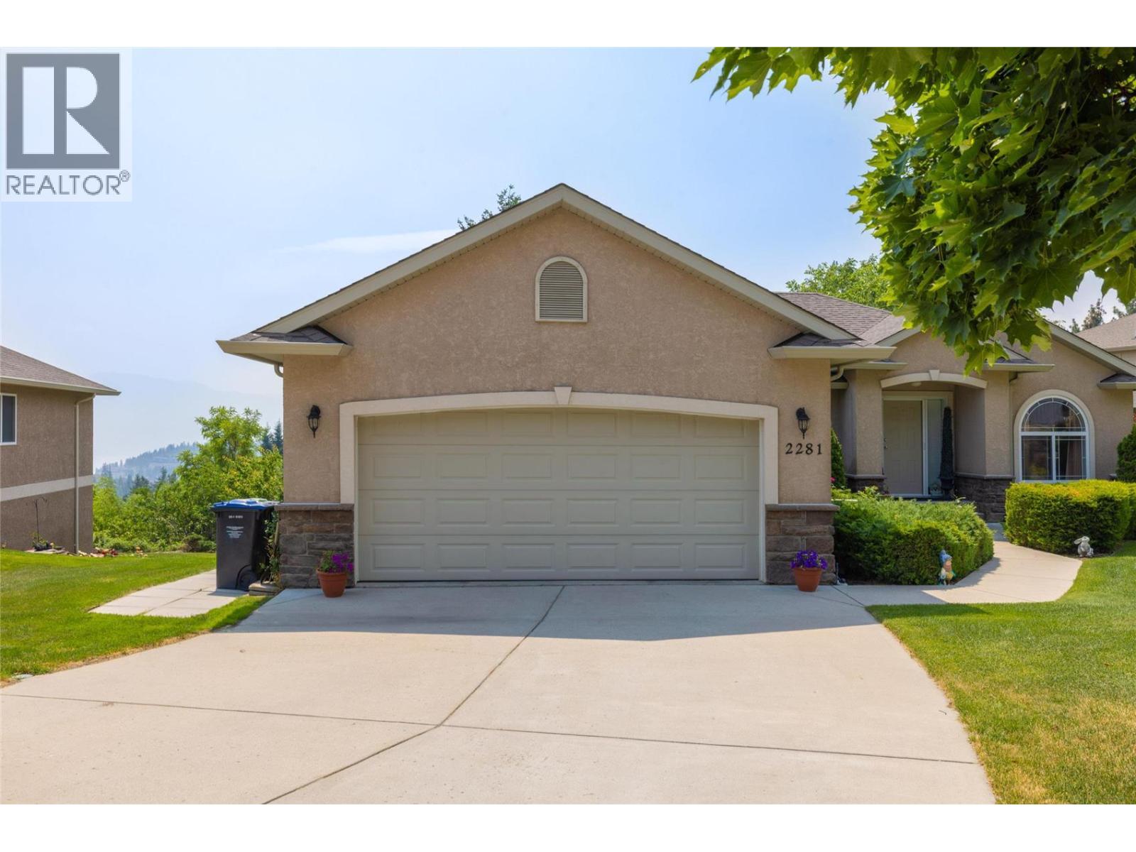 2281 Shannon Heights Court, West Kelowna, British Columbia  V4T 2V1 - Photo 59 - 10393377