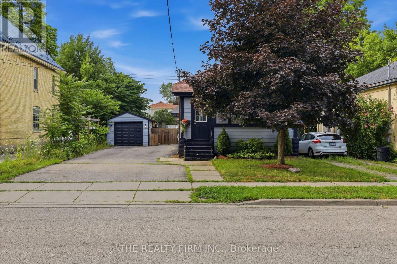 946 Lorne Avenue, London East (East G), Ontario  N5W 3L1 - Photo 2 - X13715836
