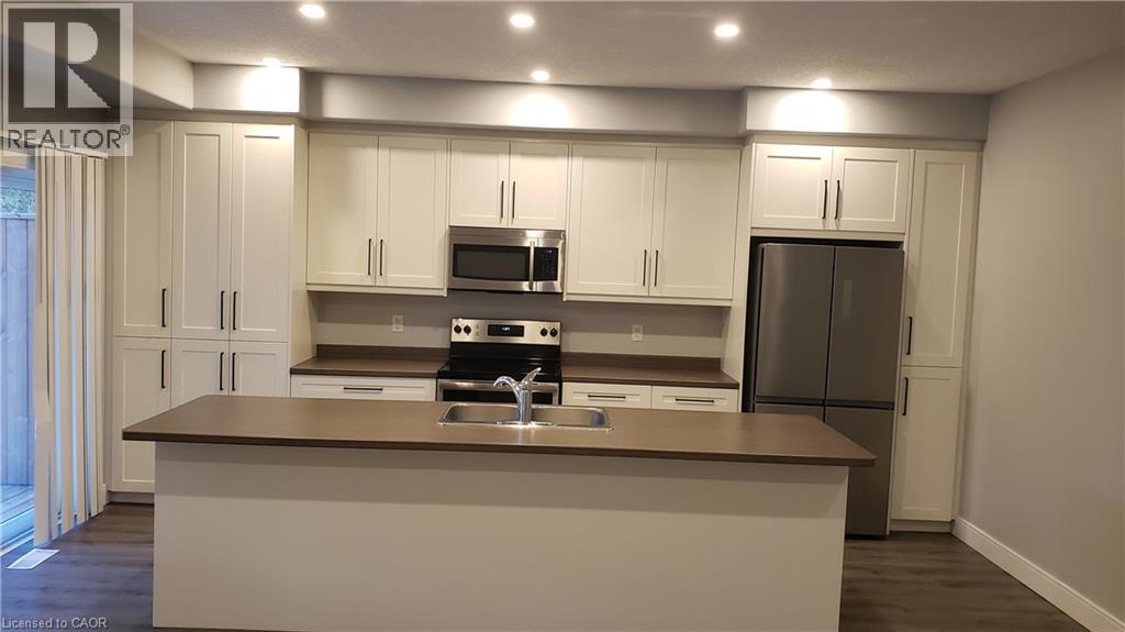 291 Falcon Drive Unit# 14, Woodstock, Ontario  N4T 0M7 - Photo 3 - 40858329