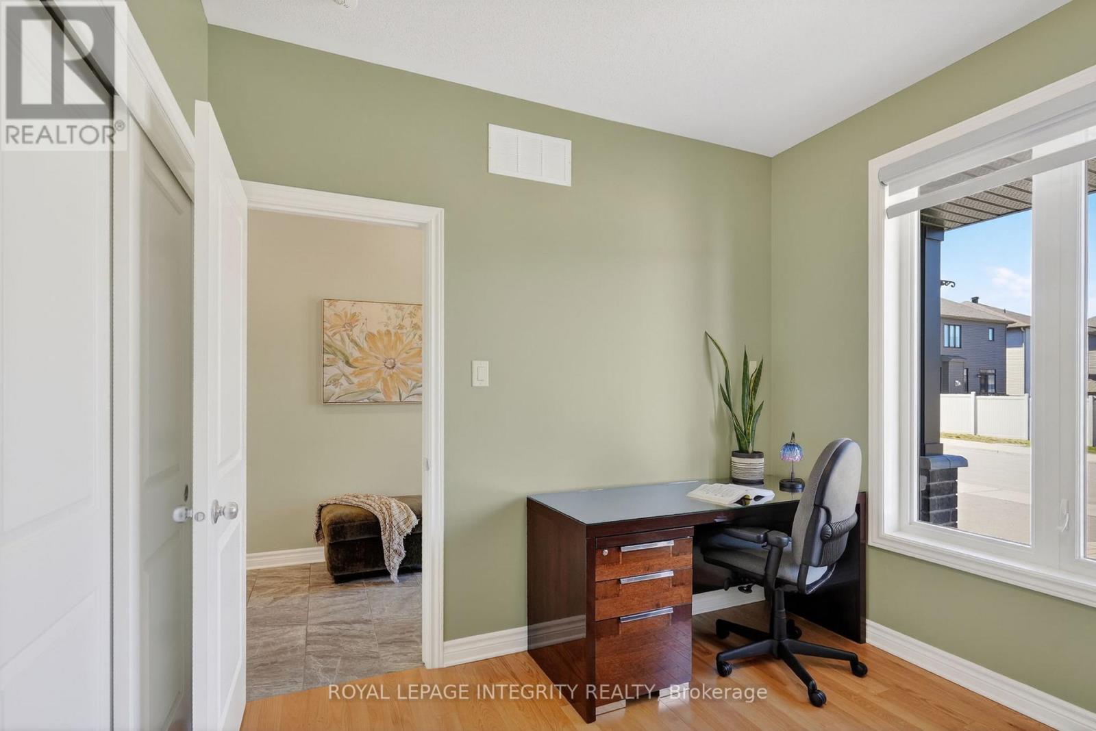724 Parade Drive, Ottawa, Ontario  K2S 0Z4 - Photo 5 - X13715904