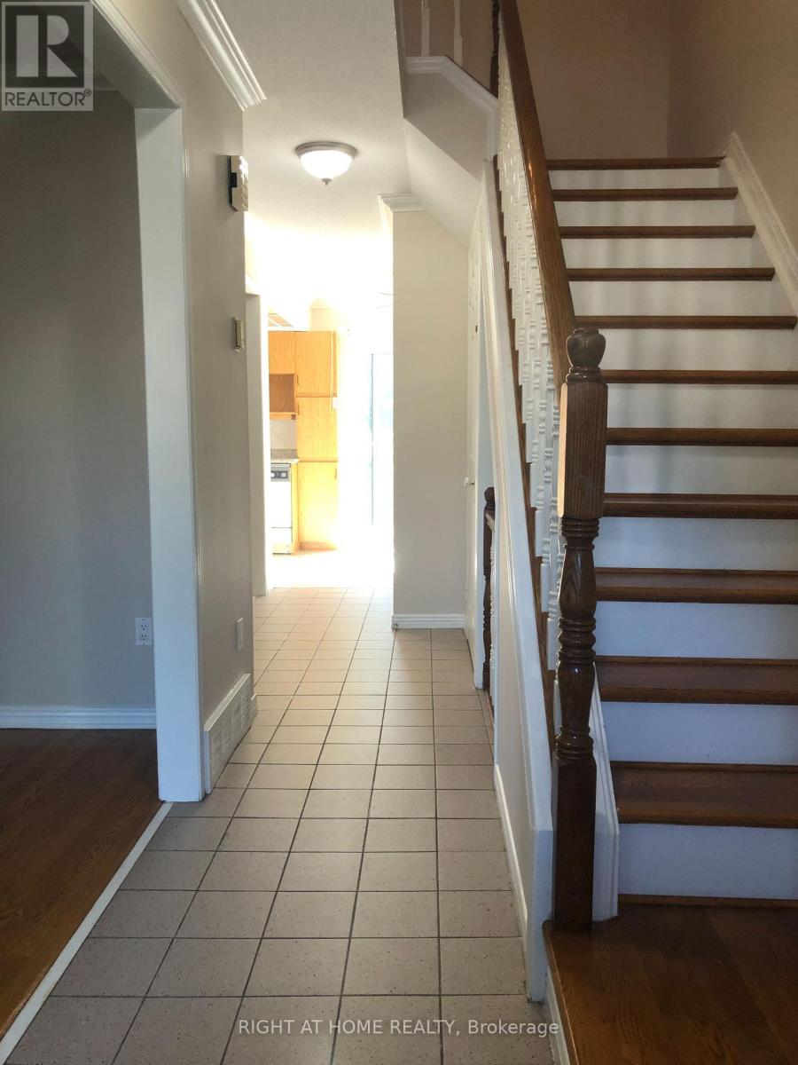 1781 Winter Rose Lane, Ottawa, Ontario  K1C 7A6 - Photo 4 - X13715928