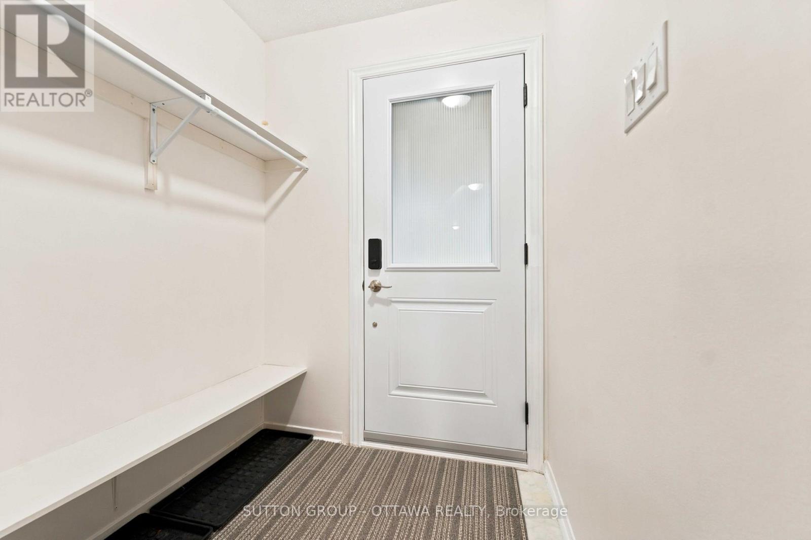 66 Fieldgate Drive, Ottawa, Ontario K2J 1T9 - Photo 3 - X13716002