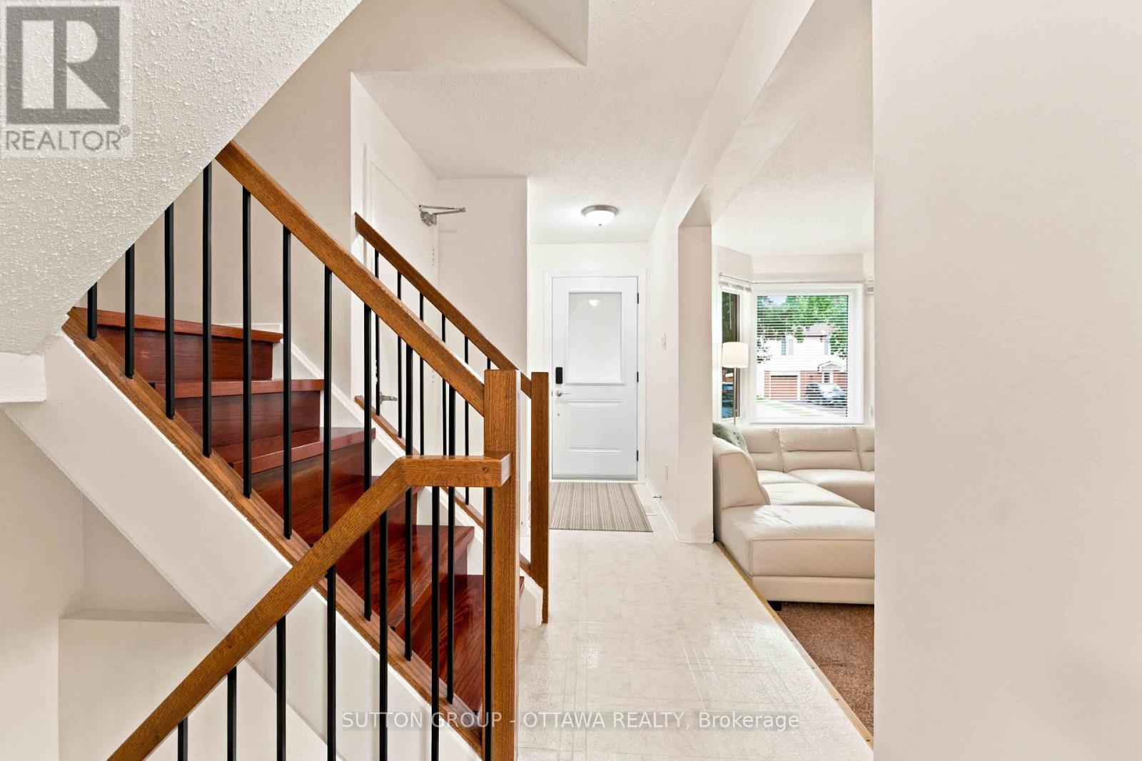 66 Fieldgate Drive, Ottawa, Ontario K2J 1T9 - Photo 5 - X13716002