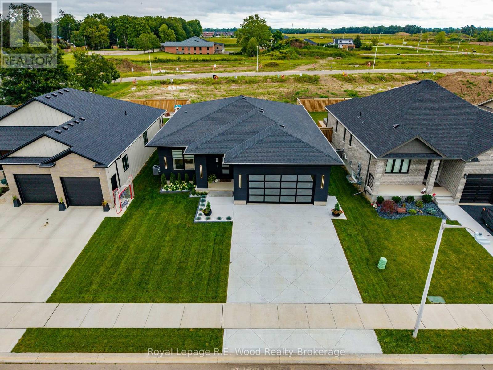 7 Sycamore Drive, Tillsonburg, Ontario  N4G 5S3 - Photo 35 - X13715844