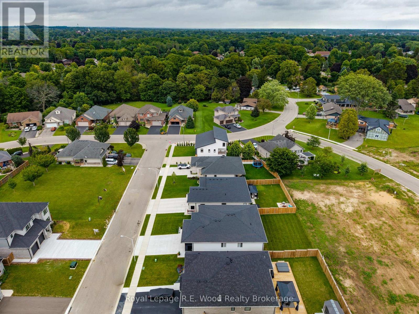 7 Sycamore Drive, Tillsonburg, Ontario  N4G 5S3 - Photo 37 - X13715844