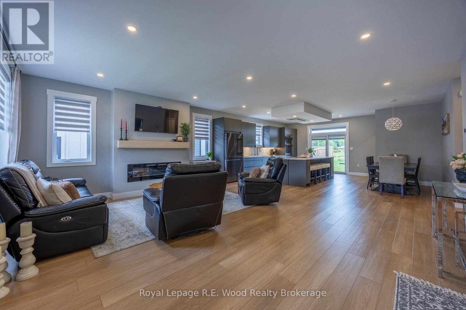 7 Sycamore Drive, Tillsonburg, Ontario  N4G 5S3 - Photo 4 - X13715844
