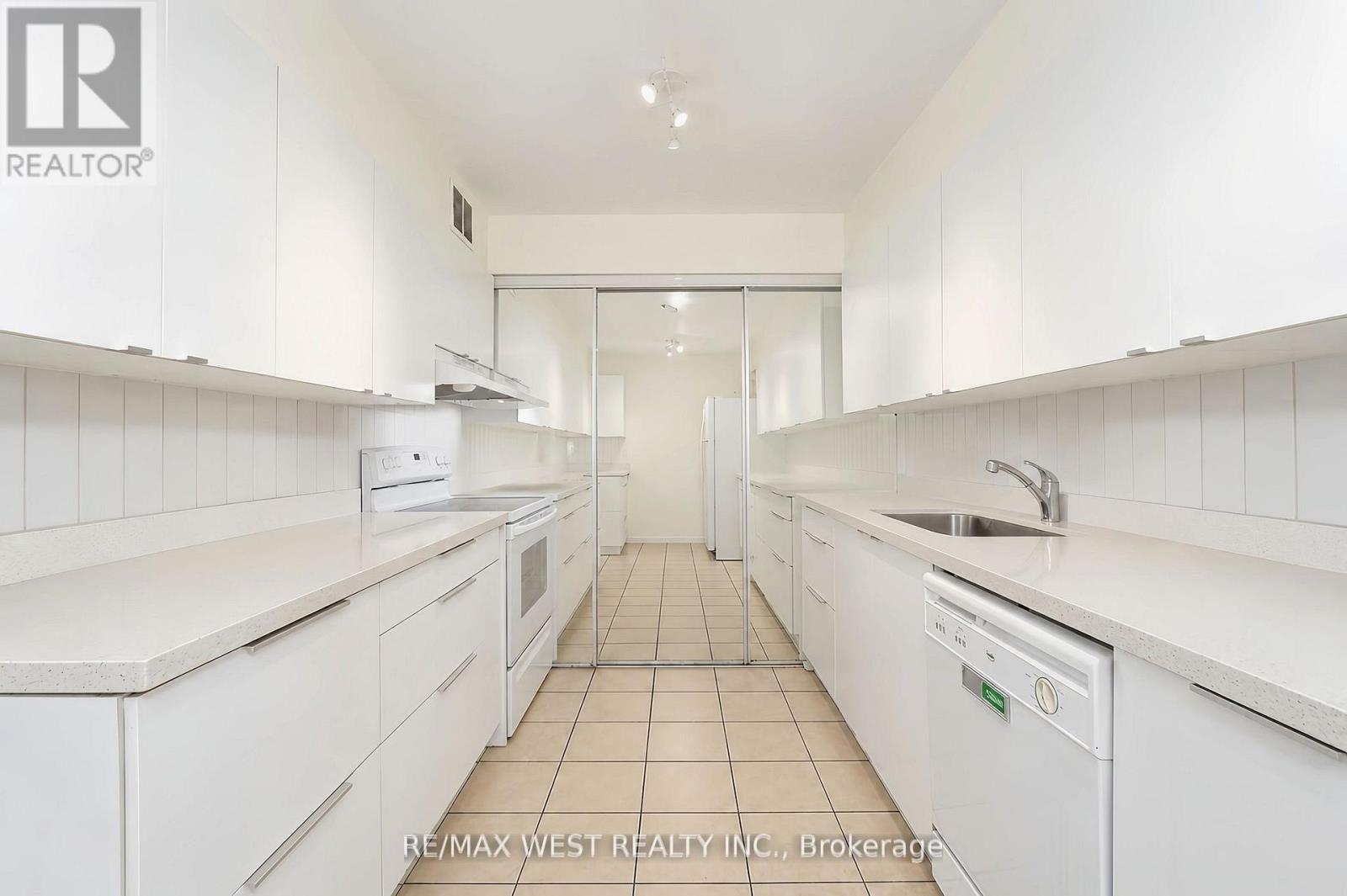 510 - 3300 Don Mills Road, Toronto, Ontario  M2J 4X7 - Photo 5 - C13715950