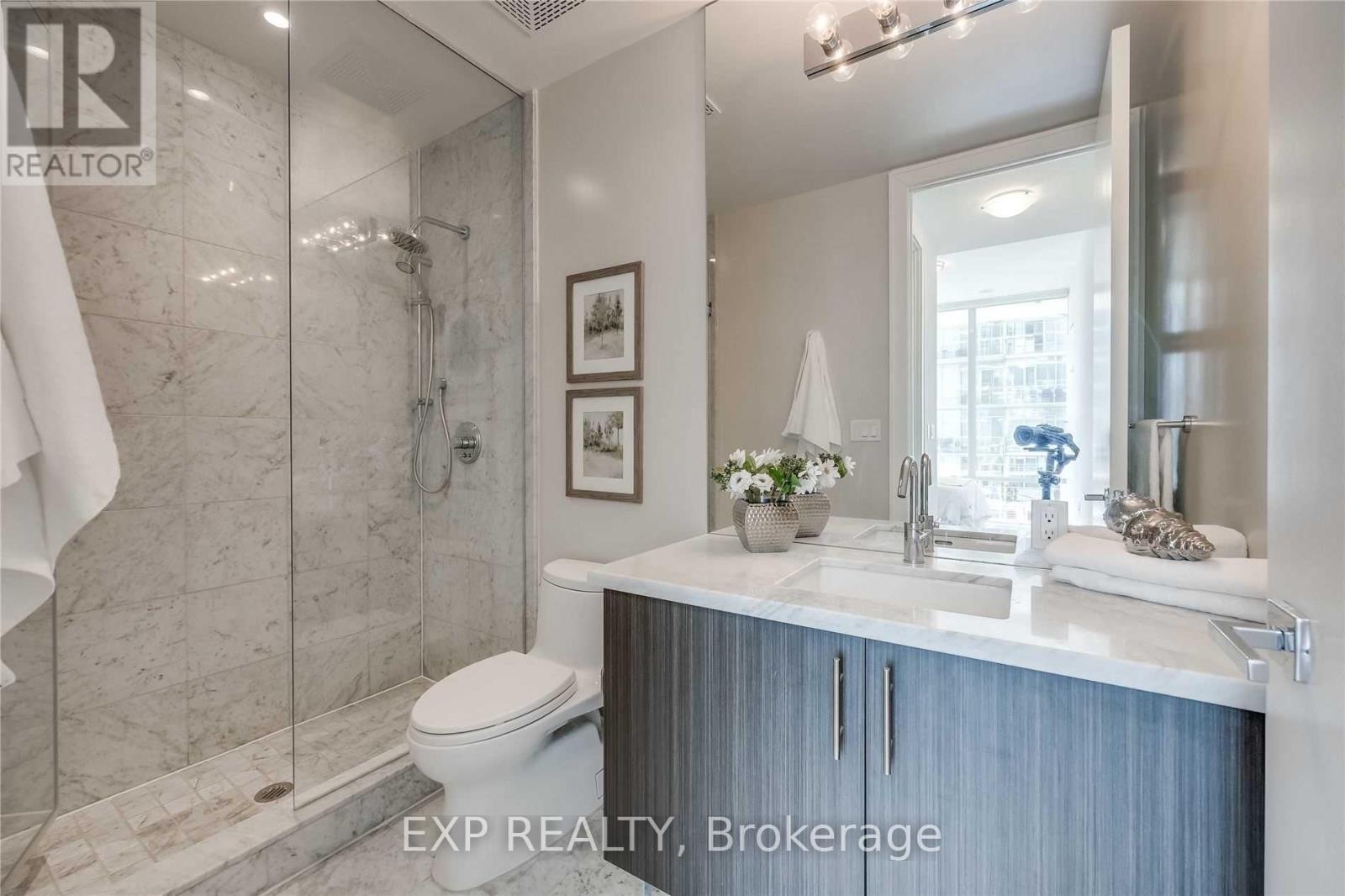 29 Queens Quay E, Toronto, Ontario  M5E 0A4 - Photo 22 - C13715988