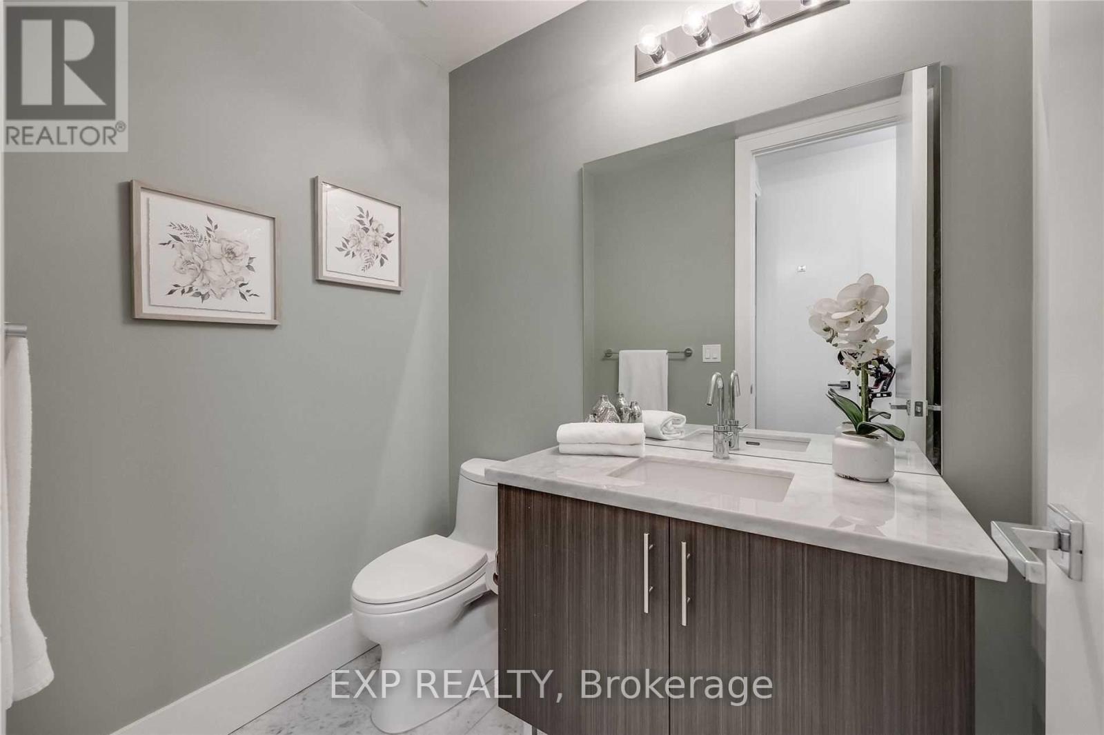 29 Queens Quay E, Toronto, Ontario  M5E 0A4 - Photo 24 - C13715988