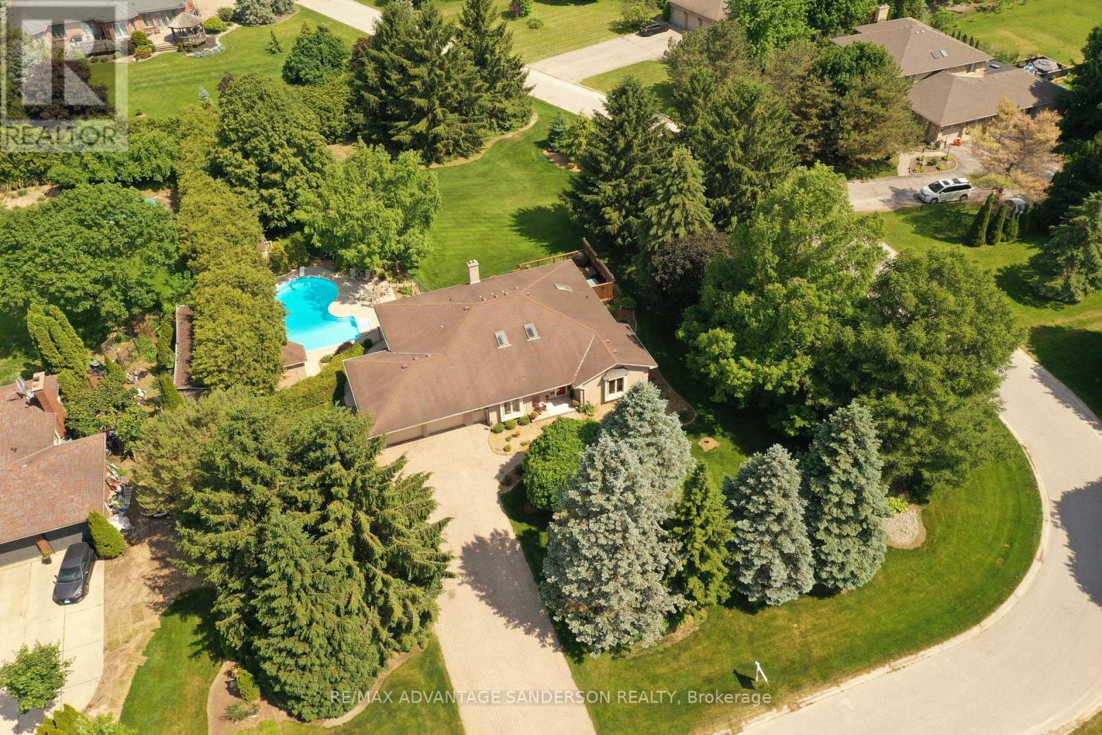 109 Salisbury Drive, Middlesex Centre (Birr), Ontario  N0M 1P0 - Photo 1 - X13420216