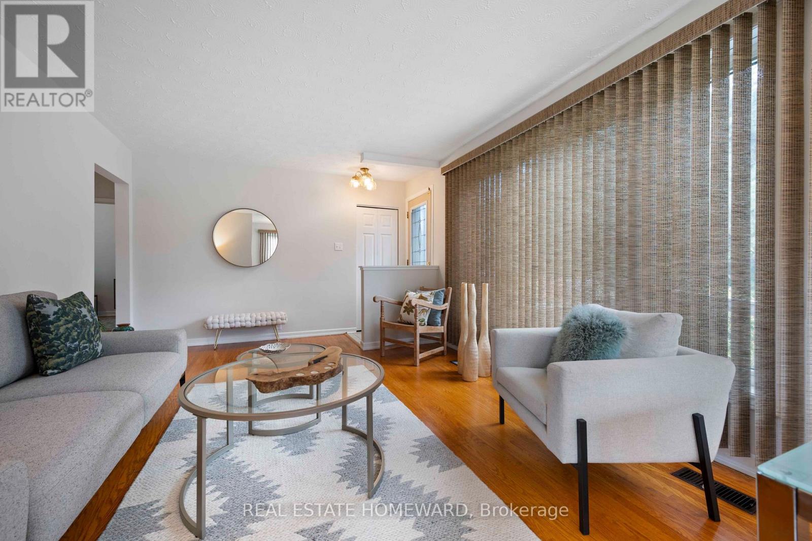118 Zaph Avenue, Toronto, Ontario  M1C 1M8 - Photo 4 - E13715830