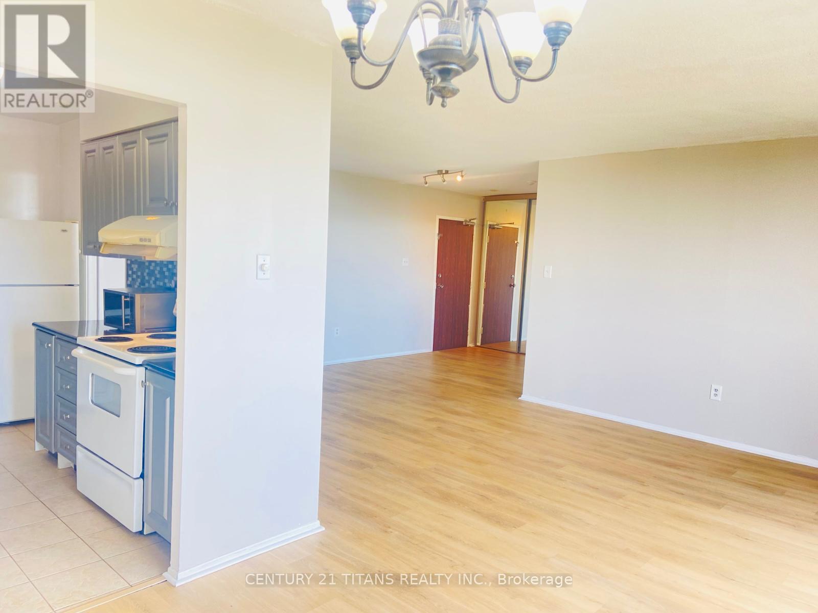 907 - 301 Prudential Drive, Toronto, Ontario  M1P 4V3 - Photo 10 - E13715956