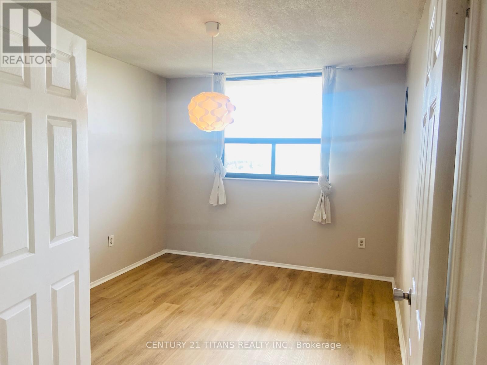 907 - 301 Prudential Drive, Toronto, Ontario  M1P 4V3 - Photo 12 - E13715956