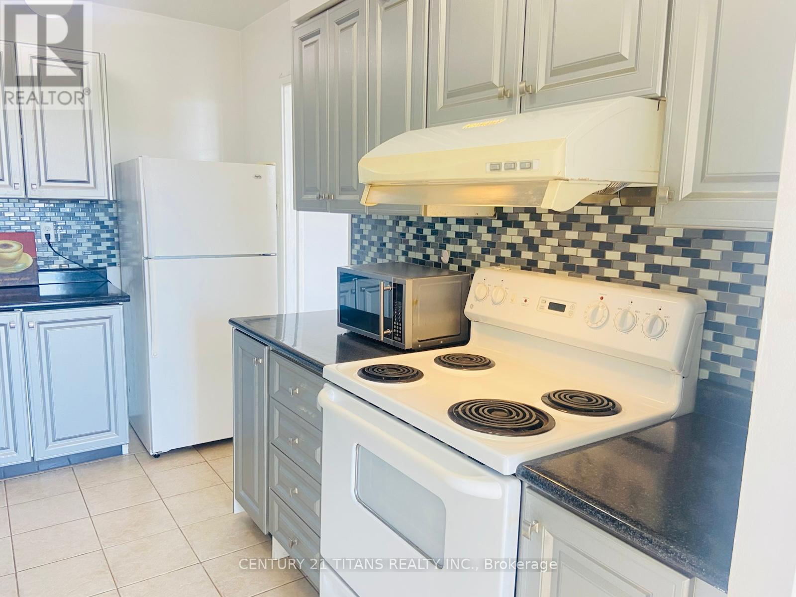 907 - 301 Prudential Drive, Toronto, Ontario  M1P 4V3 - Photo 7 - E13715956