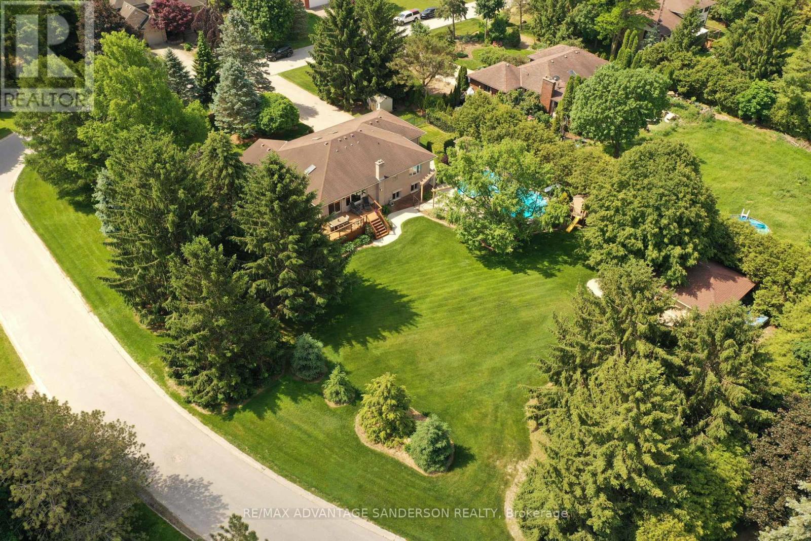 109 Salisbury Drive, Middlesex Centre (Birr), Ontario  N0M 1P0 - Photo 3 - X13420216