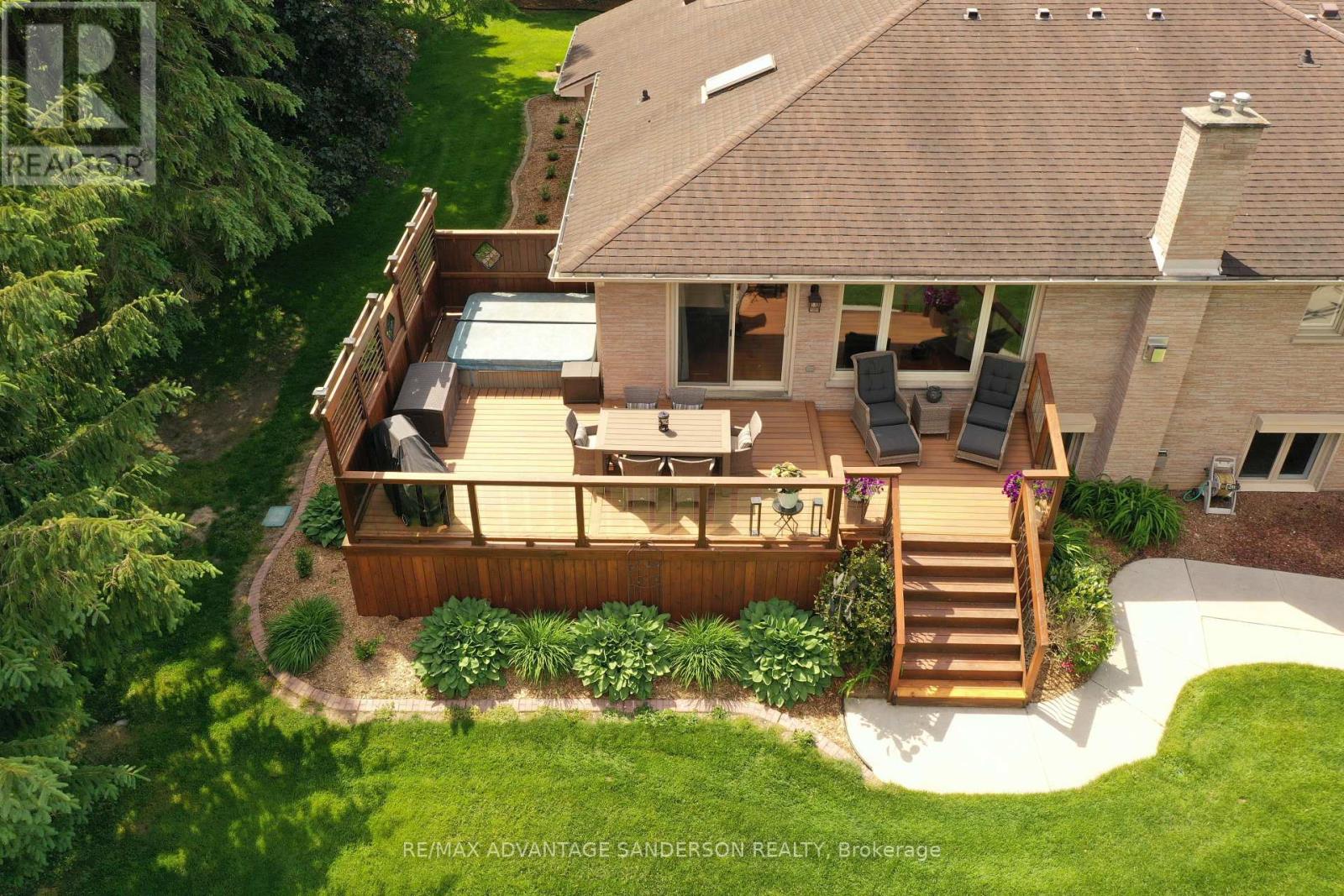 109 Salisbury Drive, Middlesex Centre (Birr), Ontario  N0M 1P0 - Photo 4 - X13420216