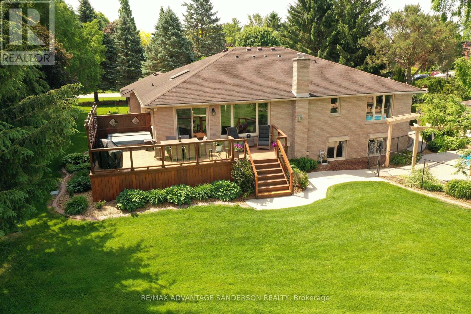 109 Salisbury Drive, Middlesex Centre (Birr), Ontario  N0M 1P0 - Photo 6 - X13420216