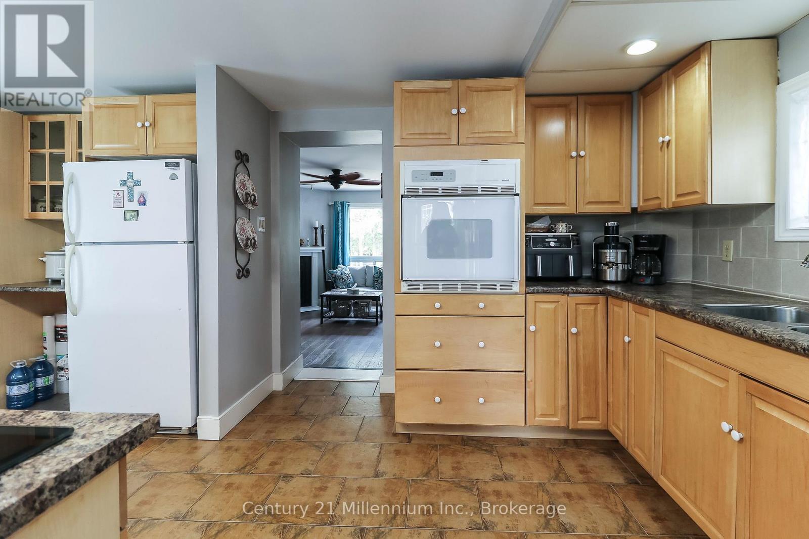 756 Quebec Street, Midland, Ontario  L4R 1E8 - Photo 8 - S13715820