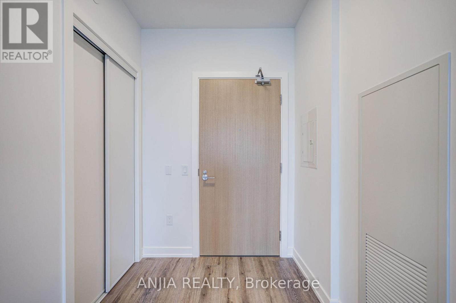 1204 - 5 Meadowdale Road, Vaughan (Vaughan Corporate Centre), Ontario  L4K 0C7 - Photo 5 - N13715890